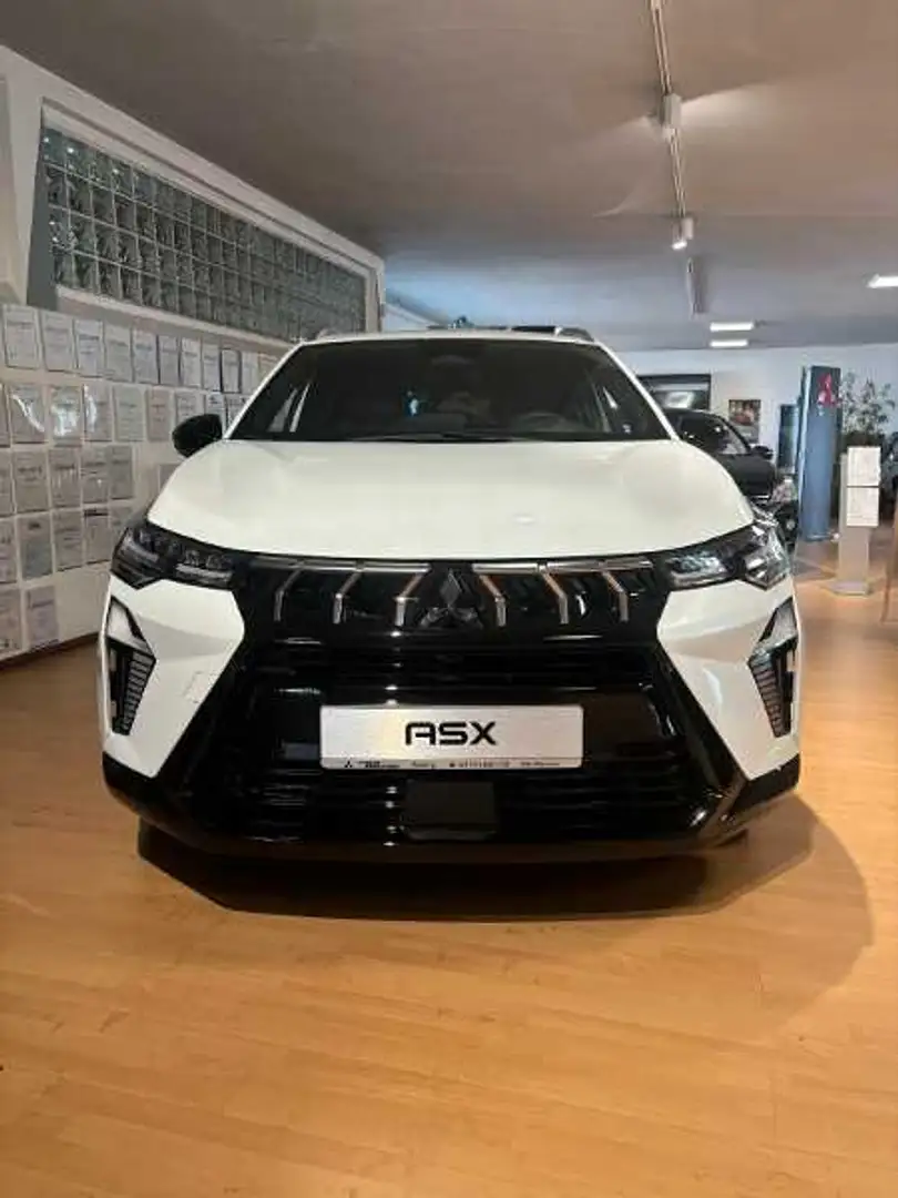 Mitsubishi ASX PLUS 1.3 T-Benziner 7-DCT Weiß - 2