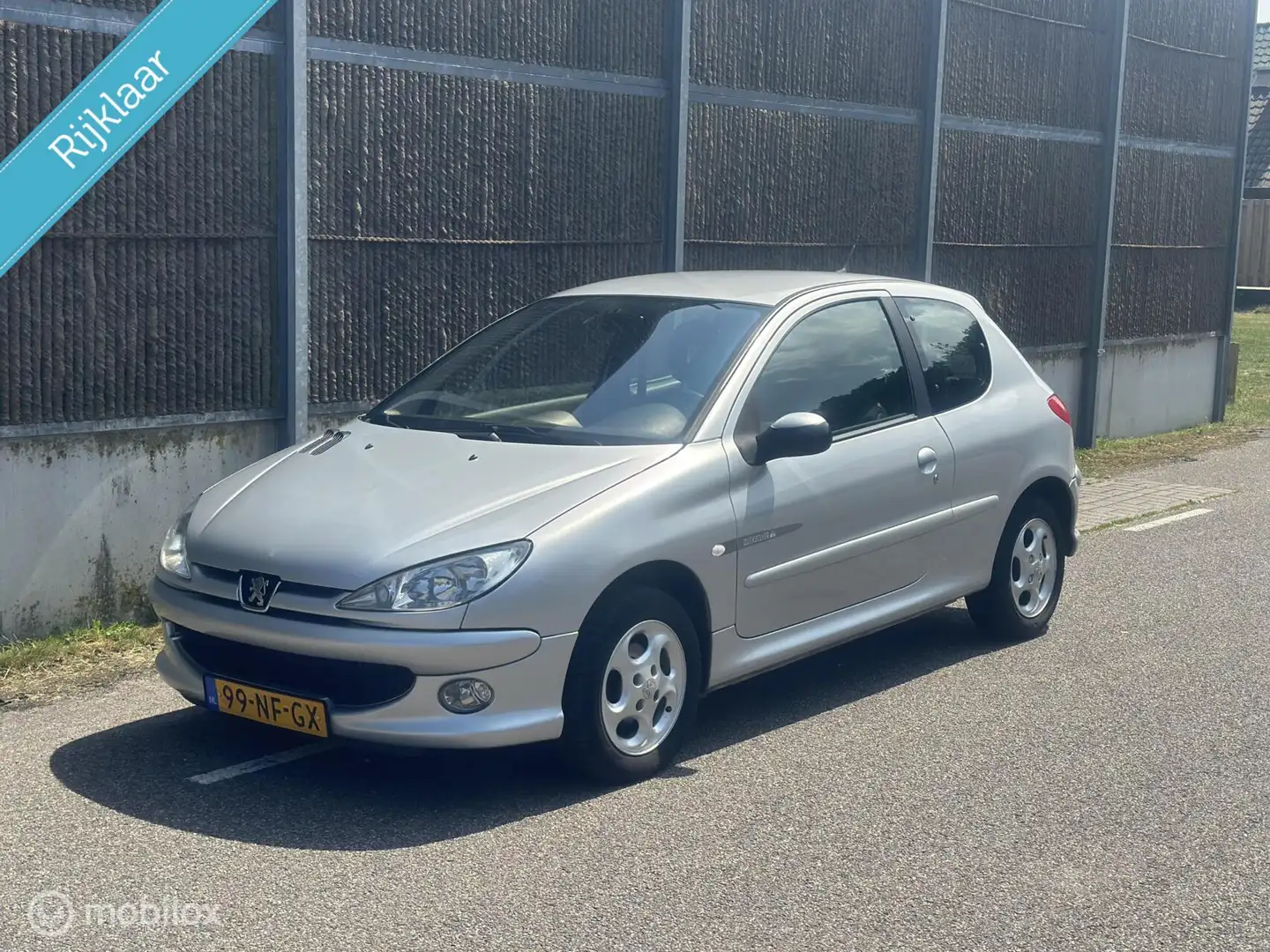 Peugeot 206 1.4 GentryNAP/APK/KOUDEAIRCO Gris - 1