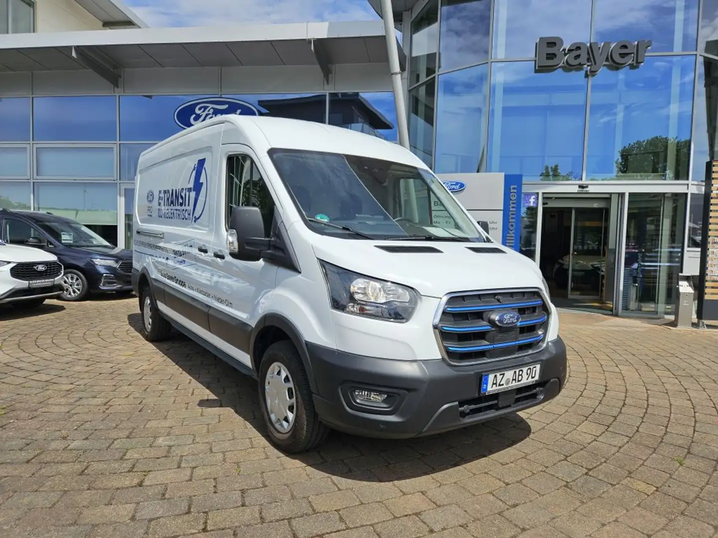 Ford Transit e-Transit 425 L3H2 Lkw HA Trend Weiß - 1