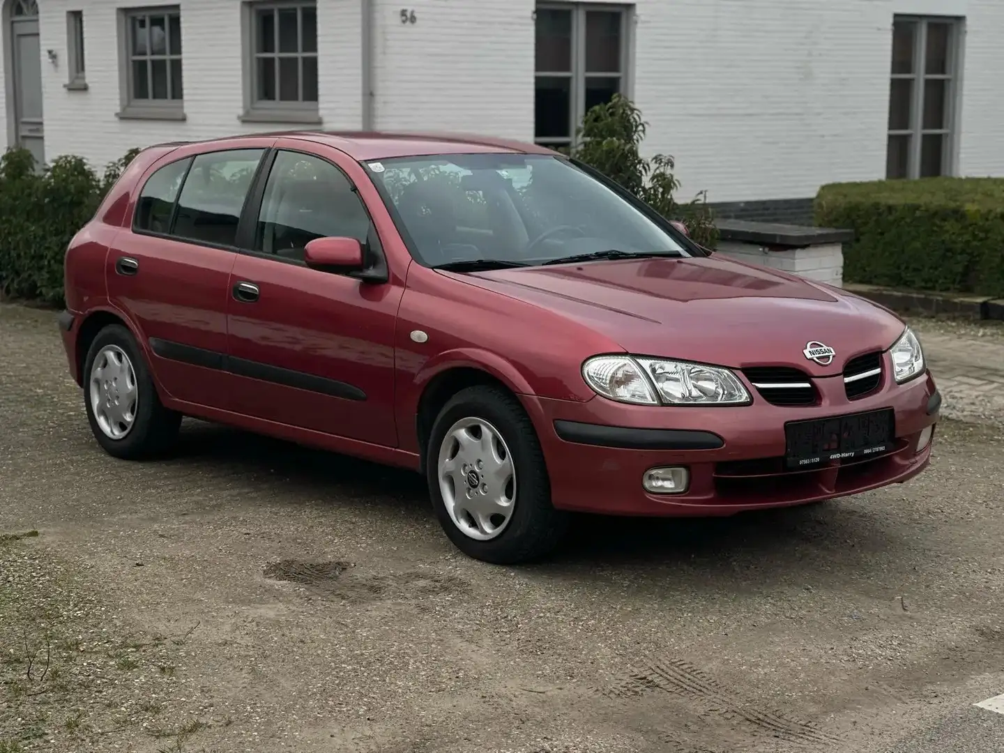 Nissan Almera 1.5i 16v Comfort Коричневий - 2