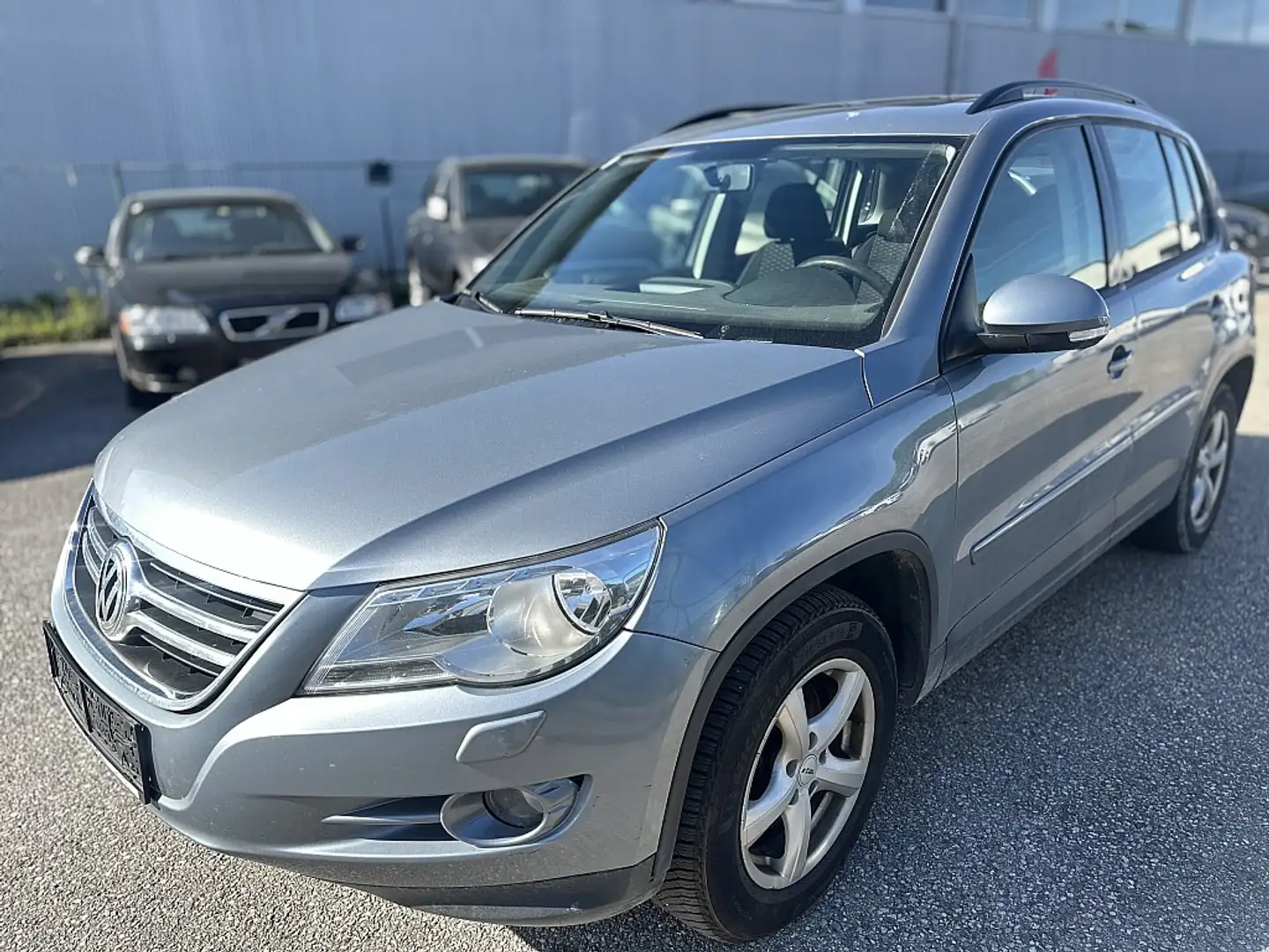 Volkswagen Tiguan 2,0 TDI CR DPF 4Motion Trend&Fun Gris - 1