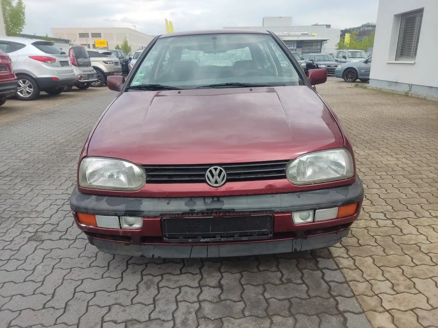 Volkswagen Golf Red - 1