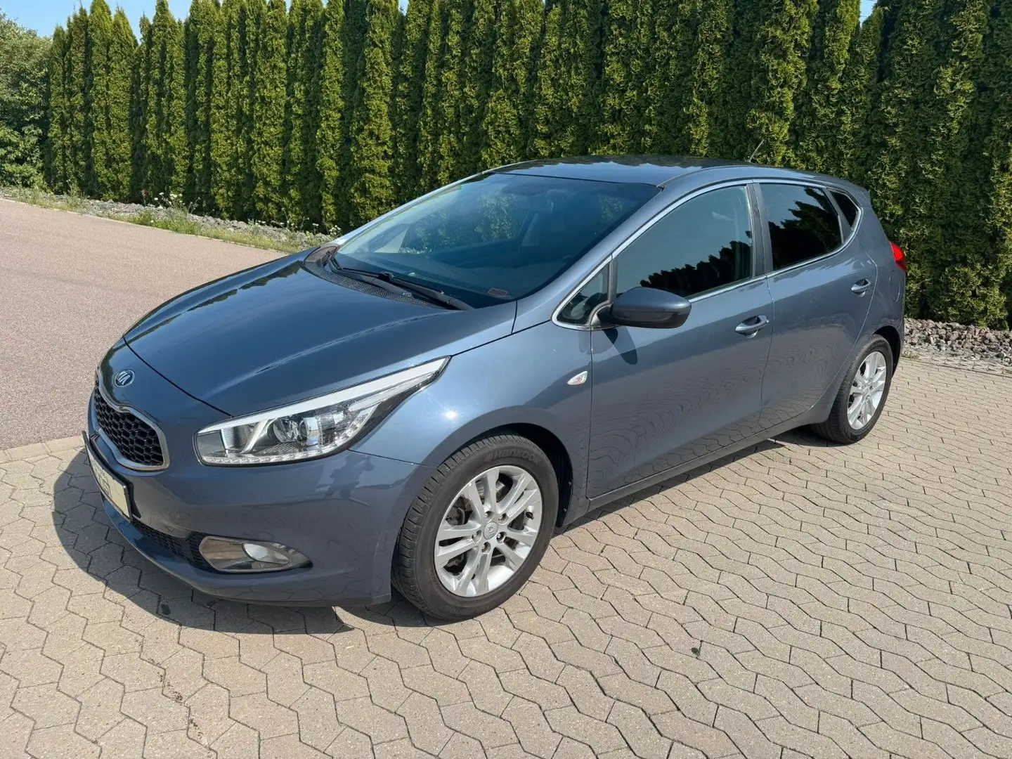 Kia Ceed / cee'd Ceed 1.6 GDI FIFA World Cup *Sitzheizung*PDC* Blau - 1