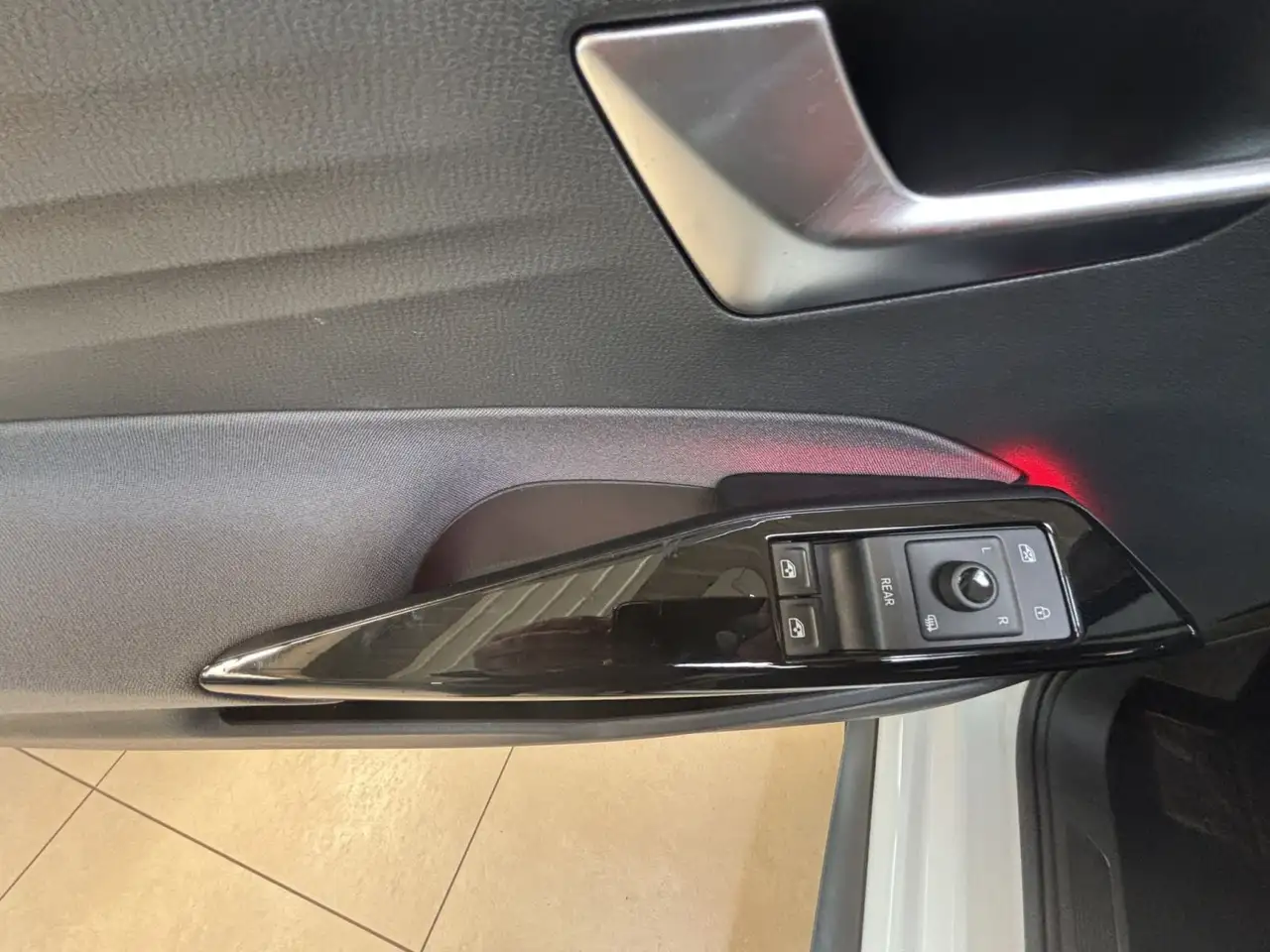 Volkswagen ID.3 Pure 110kW/45kWh *LED*Navi*App-Connect*, миниатюра 11