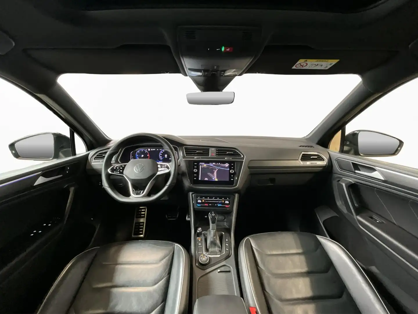 Volkswagen Tiguan R-Line+DSG+4M+Black+Pano Noir - 2