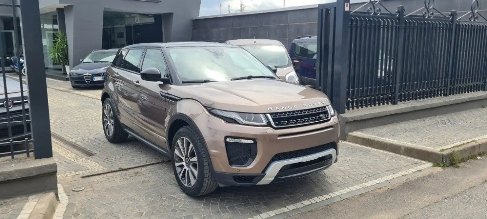 Land Rover Range Rover Evoque 2.0 TD4 150 CV pk SE Dynamic Landmark Ed. Grigio - 2