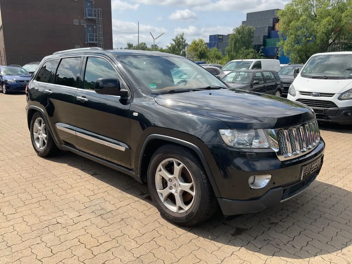 Jeep Grand Cherokee 3.0 CRD Overland Schwarz - 2