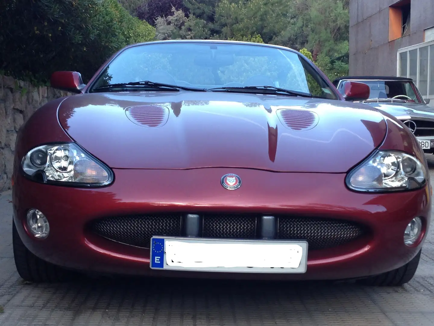 Jaguar XKR XKR Convertible 4.0 Aut. Burdeos - 1