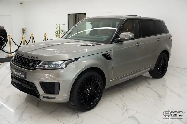 Land Rover Range Rover Sport view 3