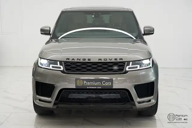 Land Rover Range Rover Sport view 4
