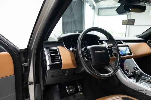 Land Rover Range Rover Sport view 9
