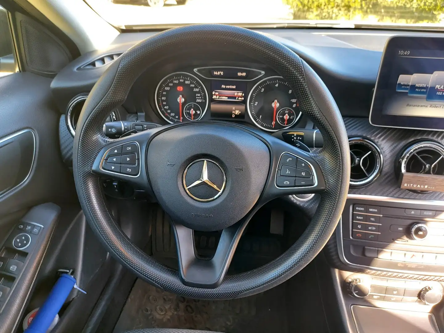 Mercedes-Benz GLA 200 d 4Matic 7G-DCT UrbanStyle Edition - 2
