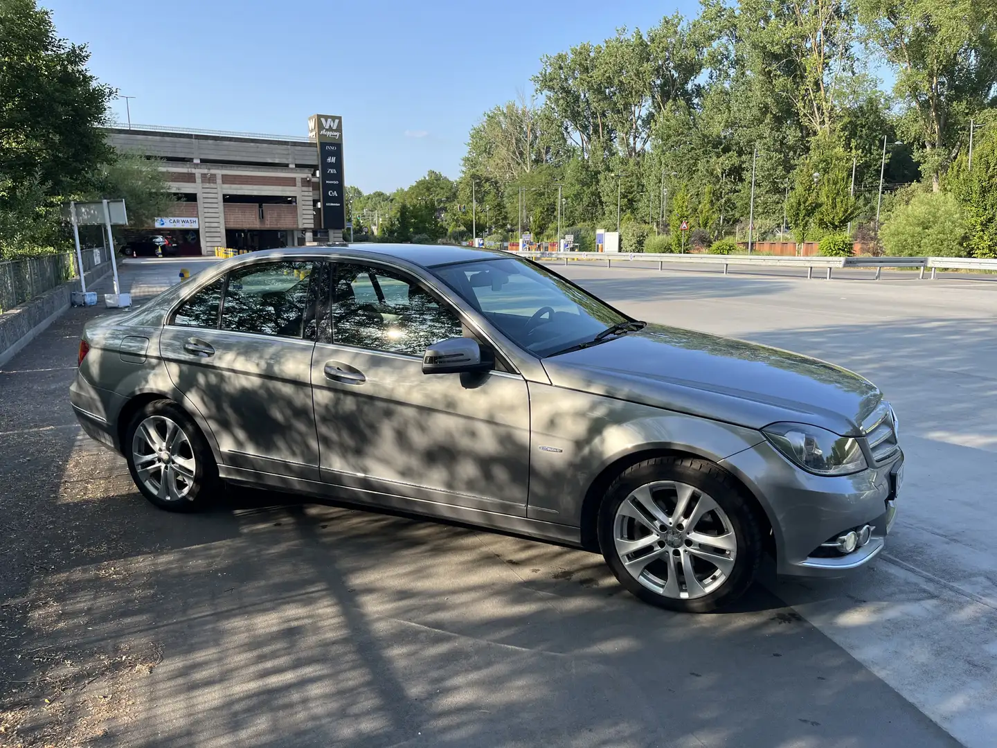 Mercedes-Benz C 220 CDI Avantgarde 144.000km euro 5 \\ 9999€ // - 2