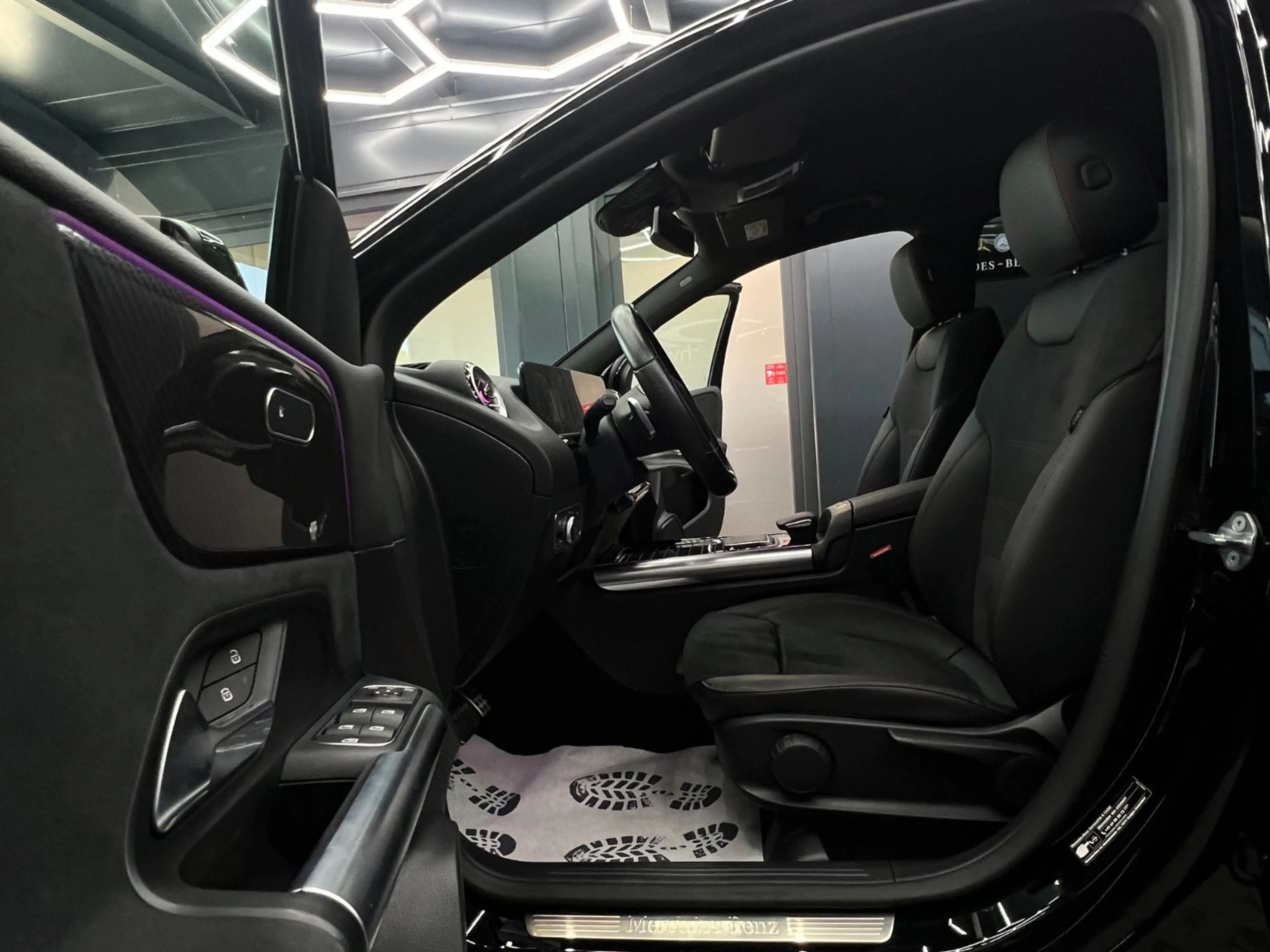 Mercedes-Benz B 250 e 8G AMG NIGHT LED NAV+DAB R-KAM CRPLY AMBT — photo 11