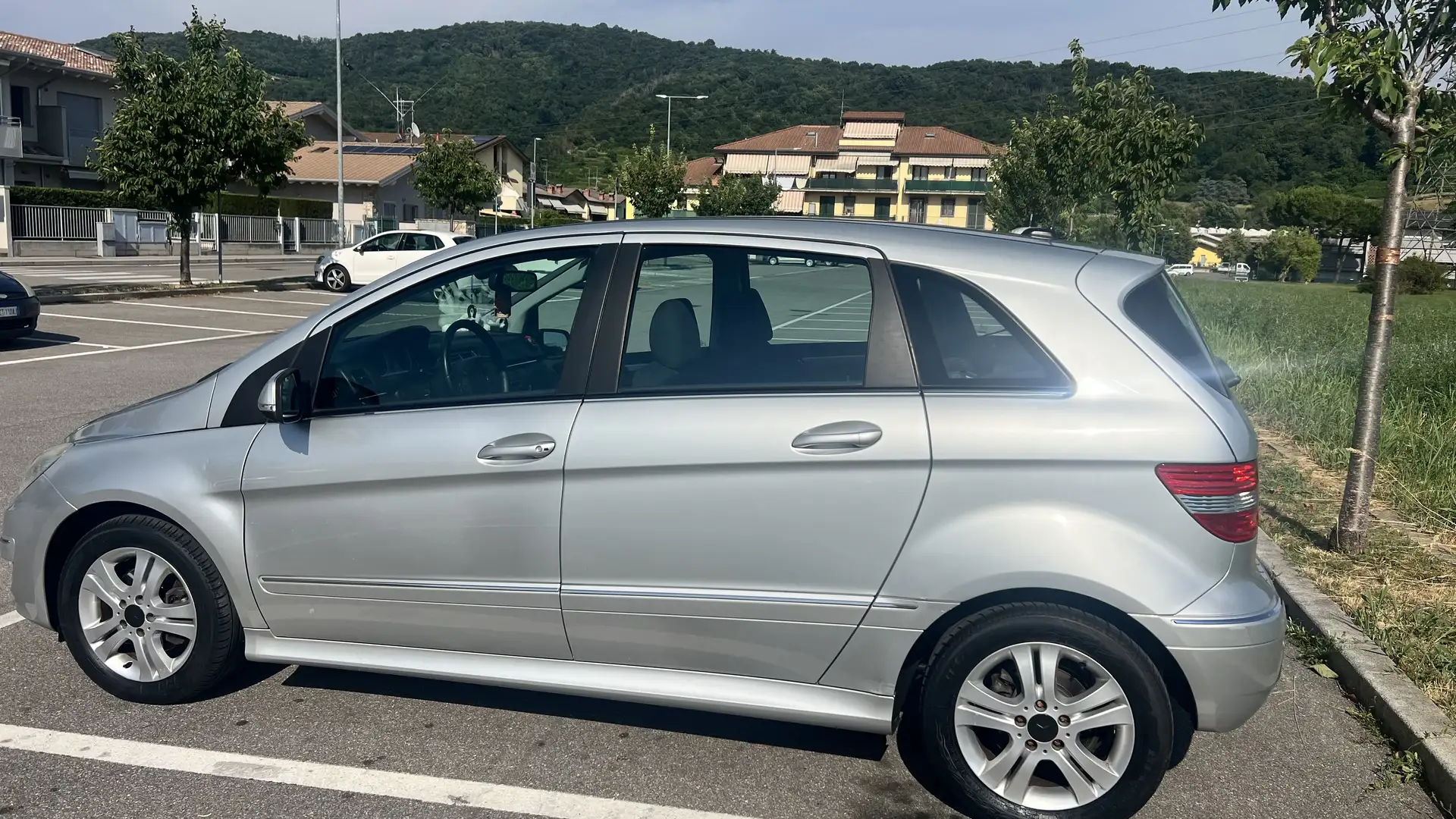 Mercedes-Benz B 180 - 2