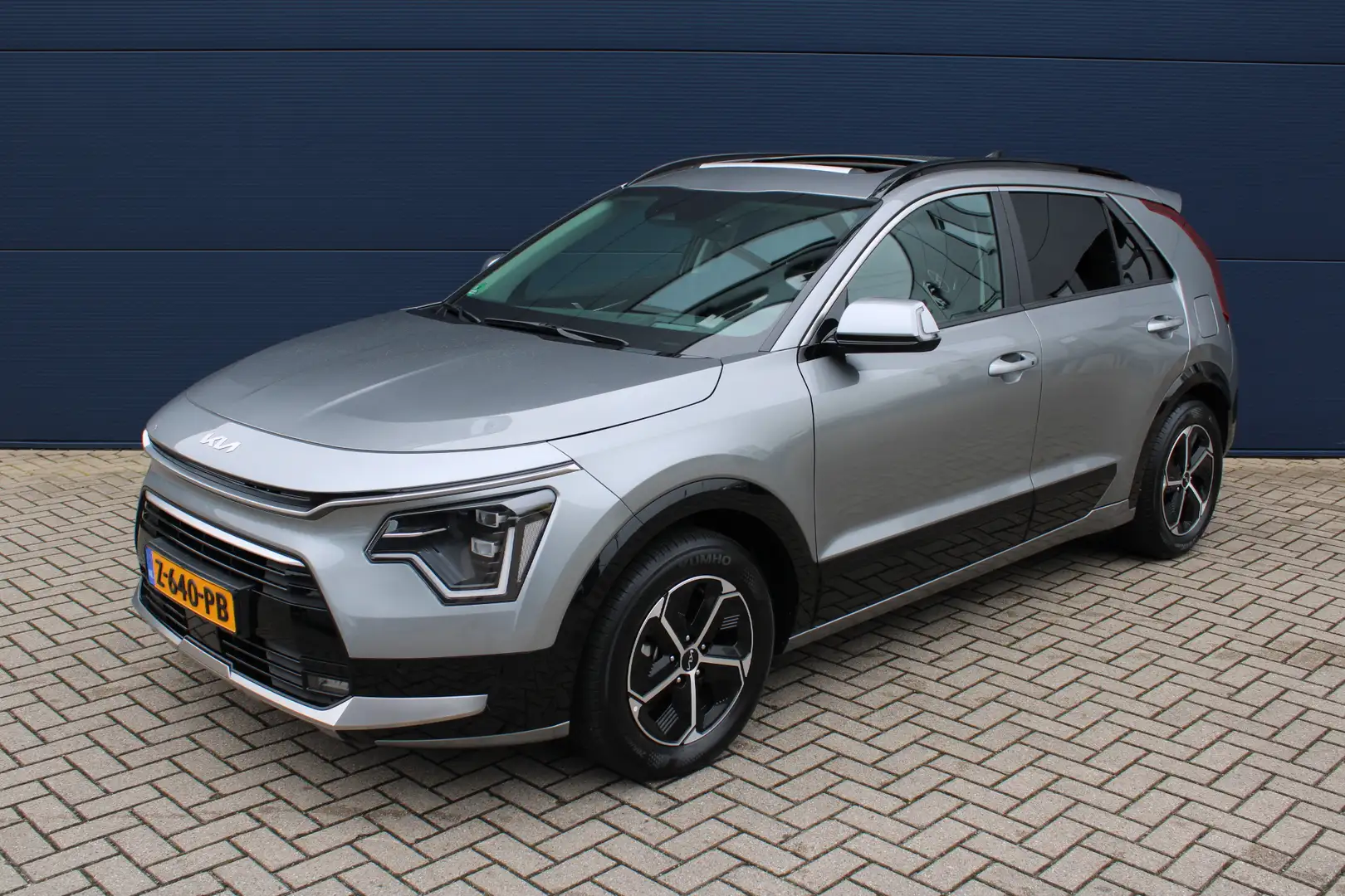 Kia Niro 1.6 GDi Hybrid 141pk DCT6 DynamicPlusLine | Naviga Gris - 2