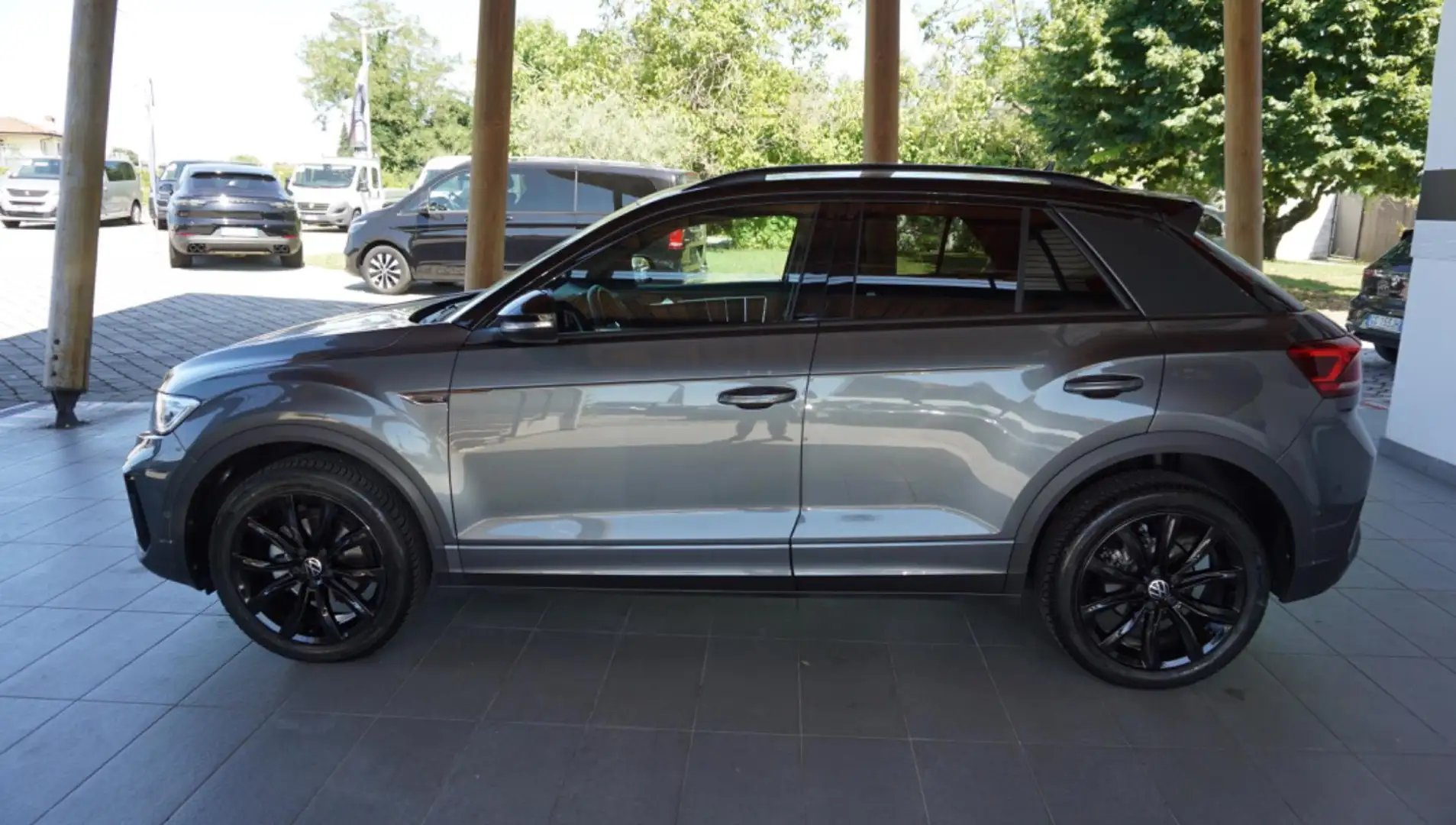 Volkswagen T-Roc 1.0 TSI R-Line Grigio - 2