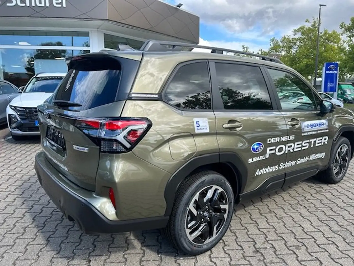 Subaru Forester 2.0 ie AWD Active Lineartronic Grün - 1