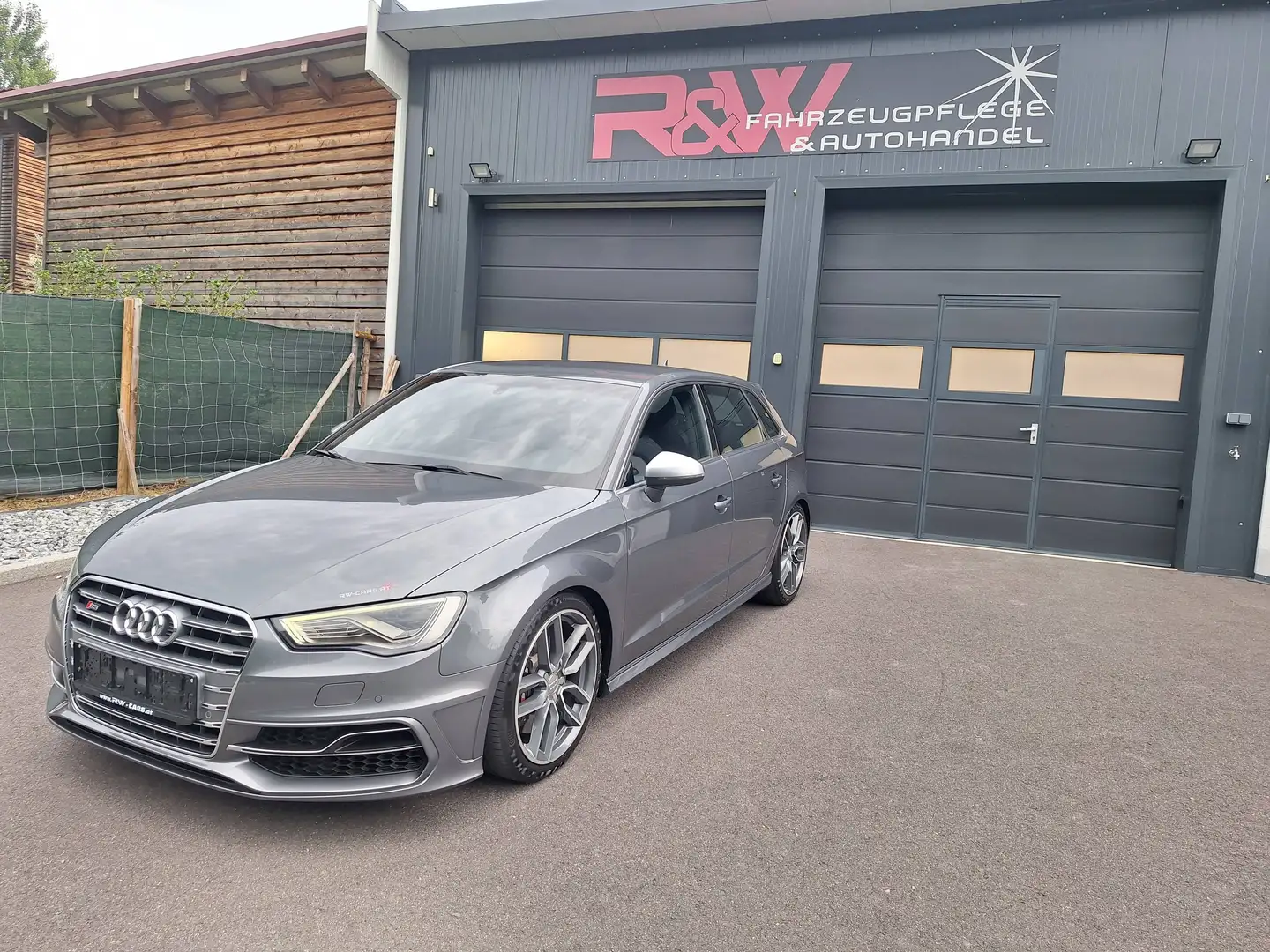 Audi S3 2.0 TFSI quattro Grau - 1