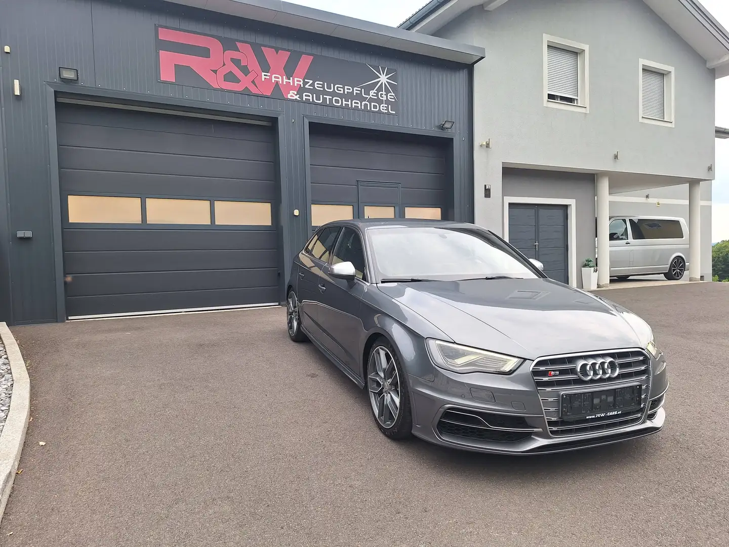 Audi S3 2.0 TFSI quattro Grau - 2