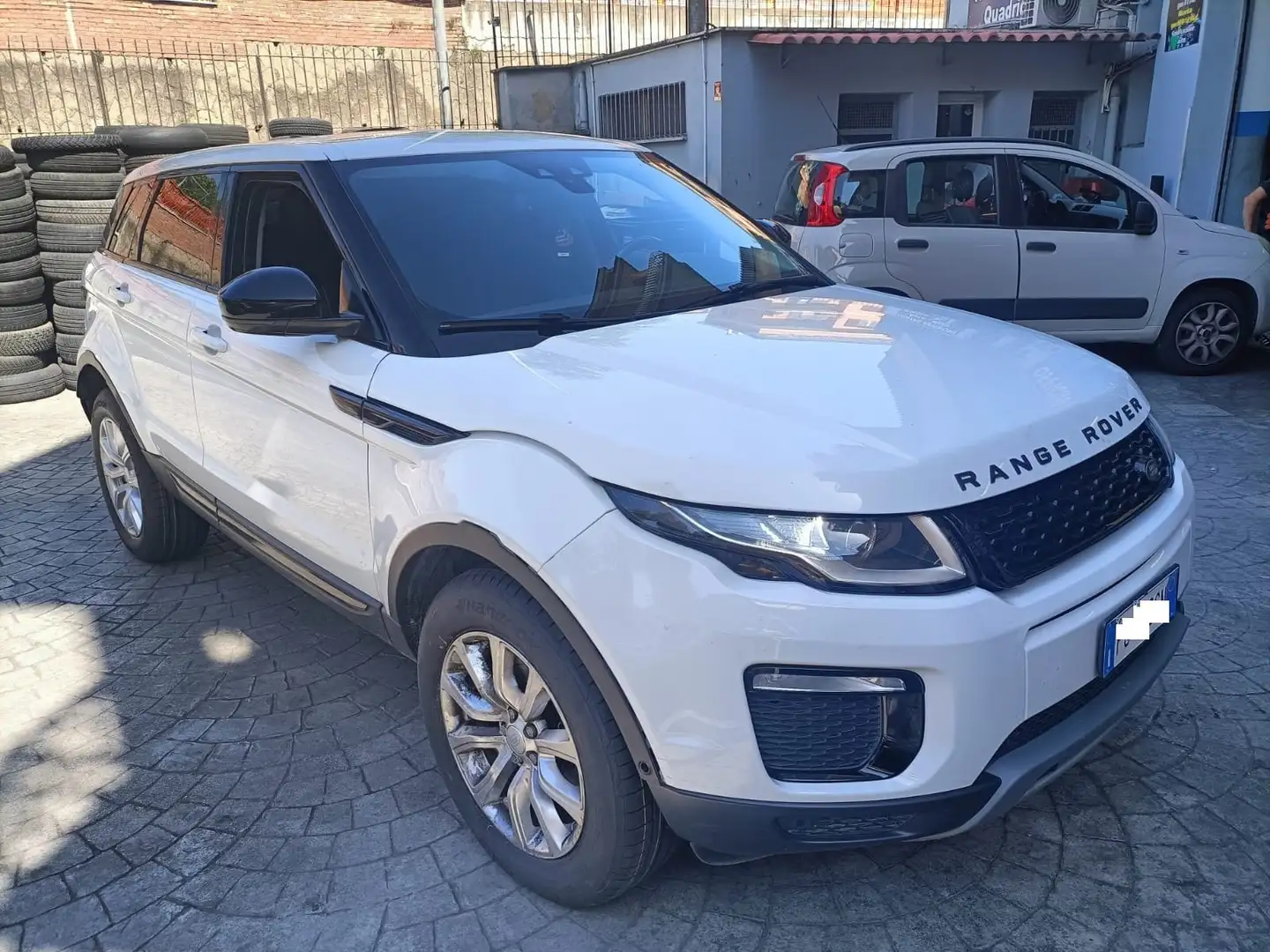 Land Rover Range Rover Evoque 2.0 TD4 Pure Business Edition 150cv RATE / Permute Bianco - 2