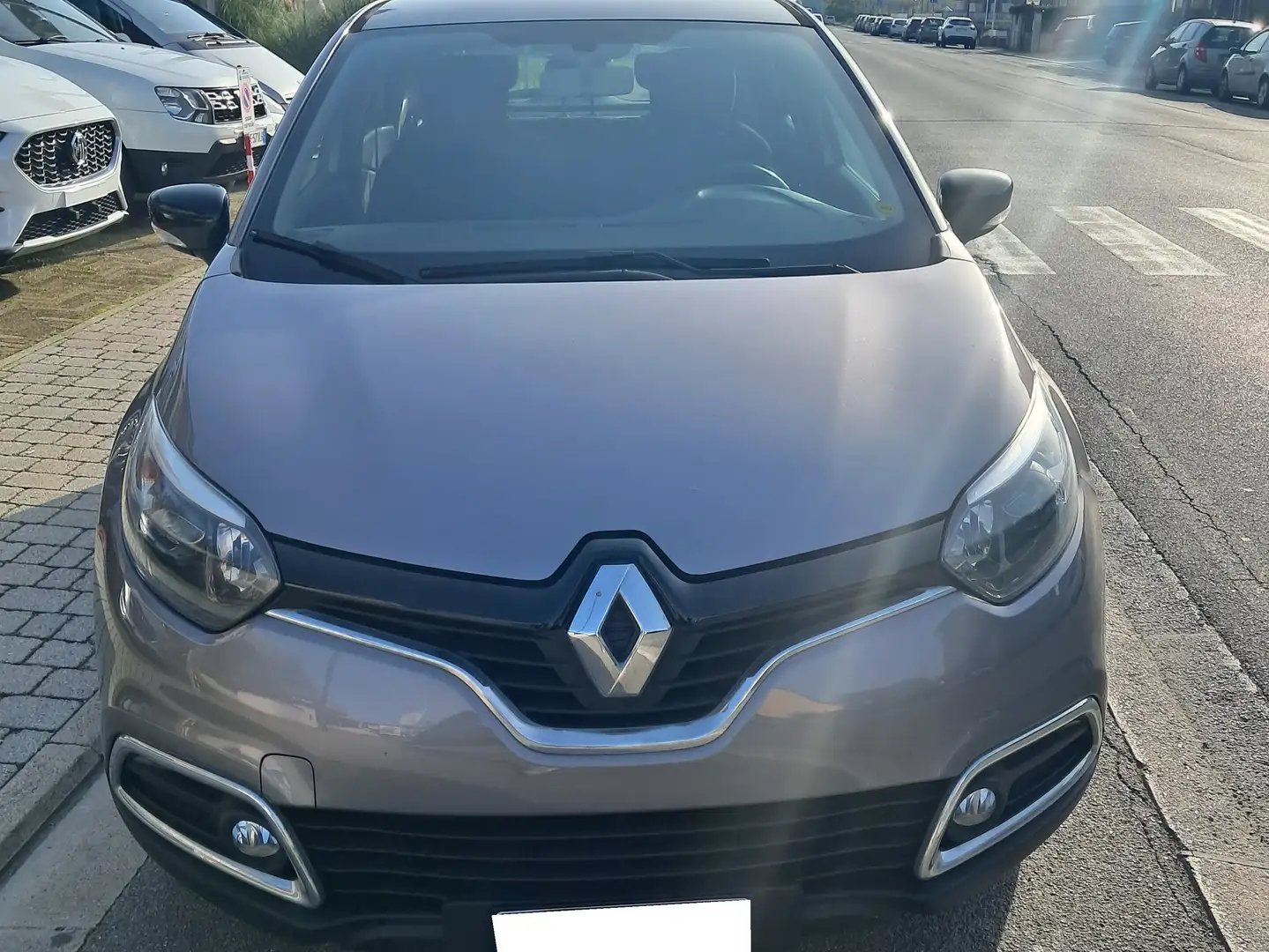 Renault Captur Captur 1.5 dci Zen (live) 90cv E6 Grigio - 1