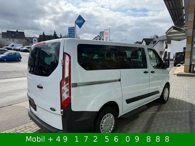 Ford Transit Custom view 15