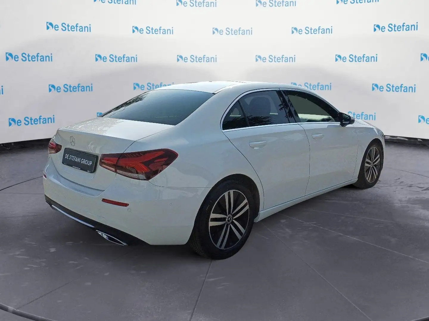 Mercedes-Benz A 180 A Sedan 180 d Automatic Sport Bianco - 2