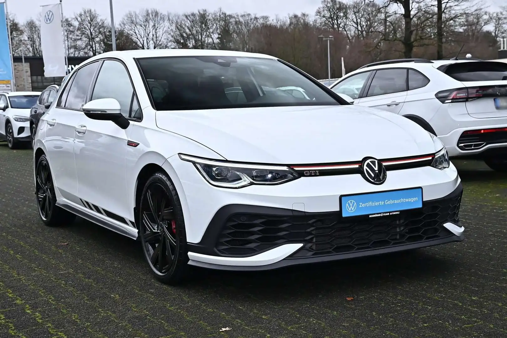 Volkswagen Golf GTI VIII 2.0 TSI DSG Clubsport Weiß - 2