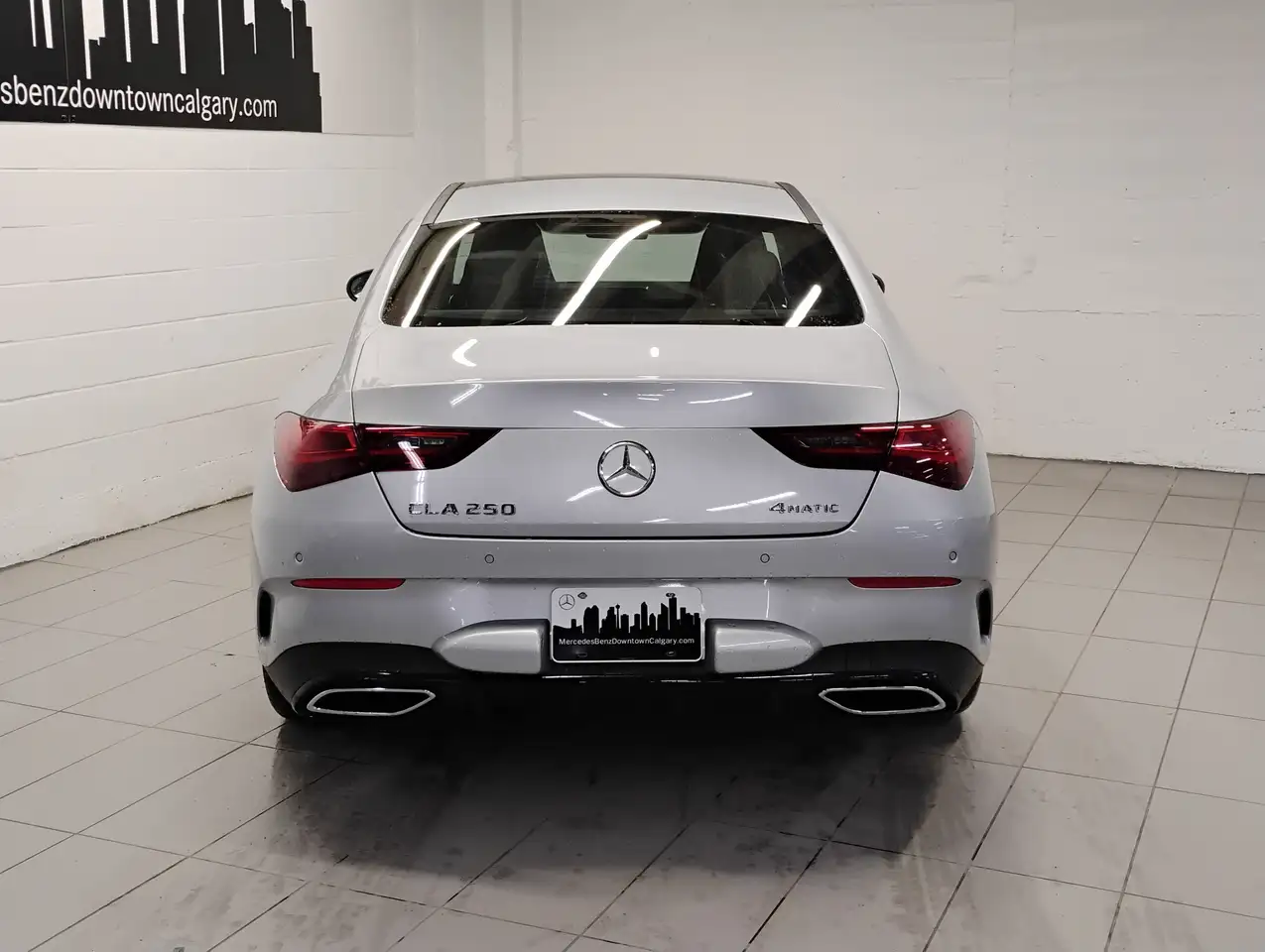 Mercedes-Benz CLA снимка Mercedes-Benz CLA