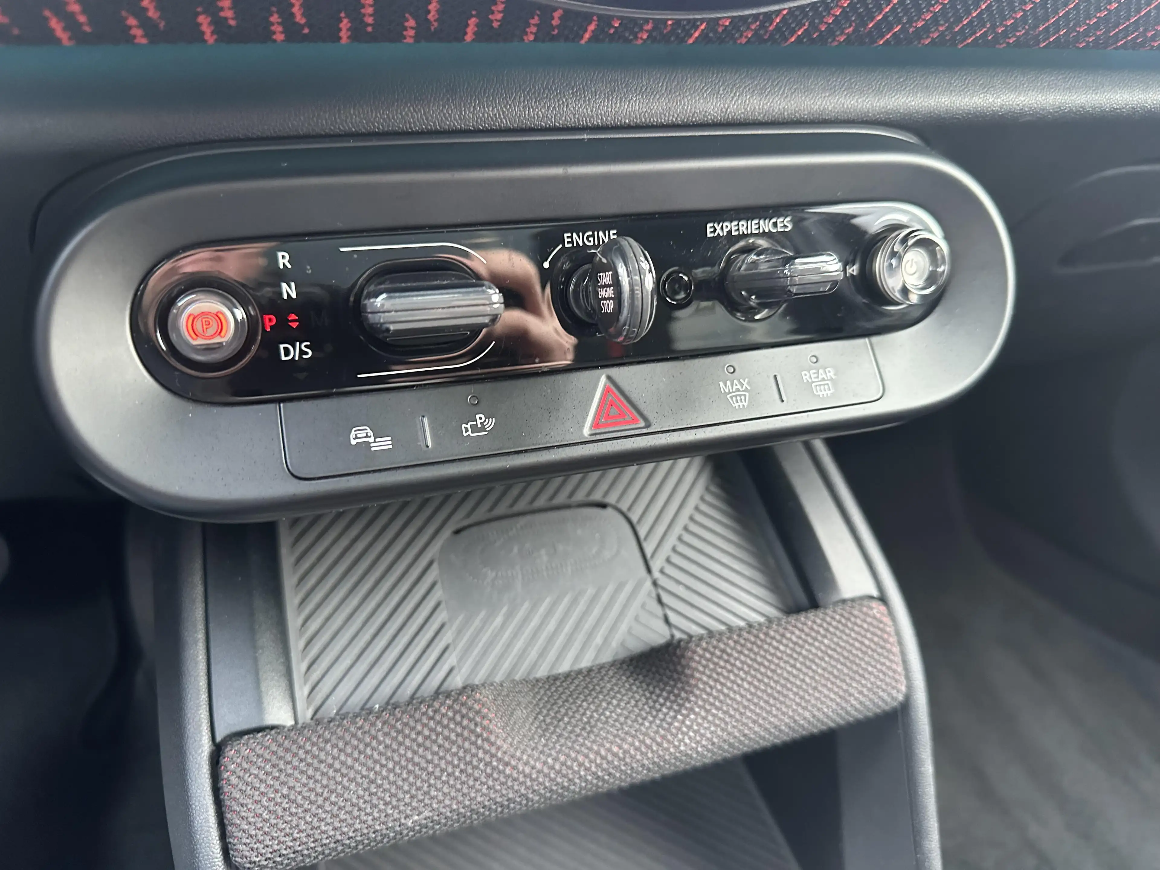 MINI Countryman C 1.5i AUT. JCW | PANO | HEADUP | HARMANKARDON — photo 17