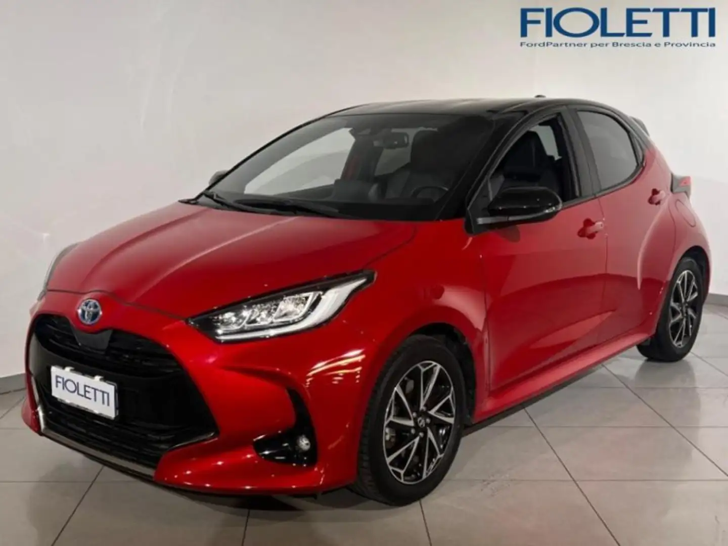 Toyota Yaris 4ª SERIE 1.5 HYBRID 5 PORTE STYLE Rosso - 1