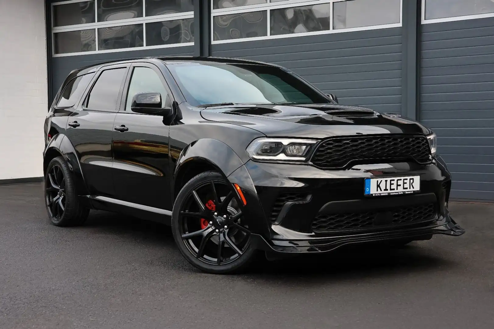 Dodge Durango 5.7 4x4 Widebody/AHK/KAMERA/APPLE/TTW/22 Schwarz - 1