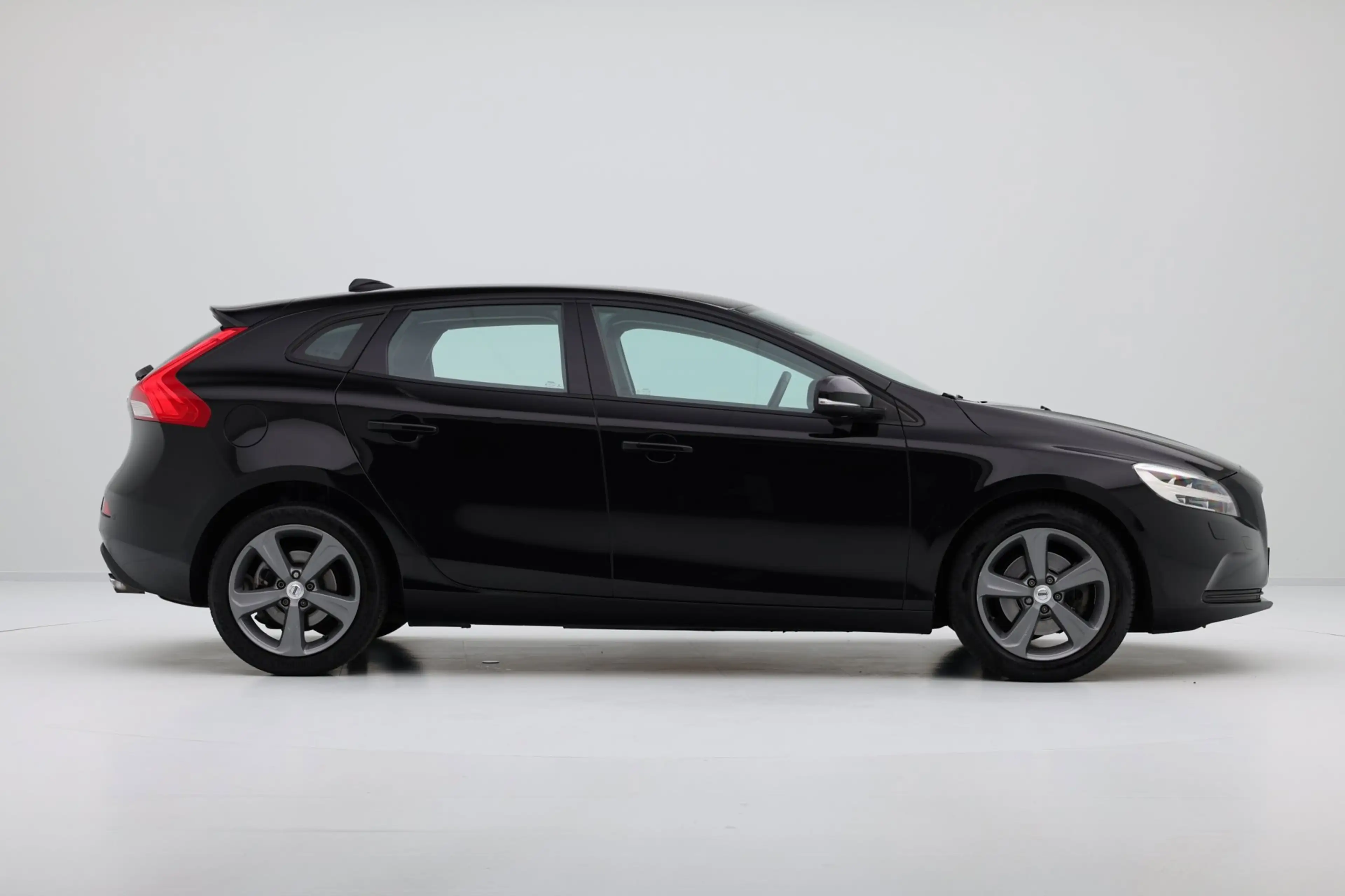 Volvo V40 2.0 T3 Nordic+ Navi|Clima|Stoelverw|PDC|LMV — photo 26