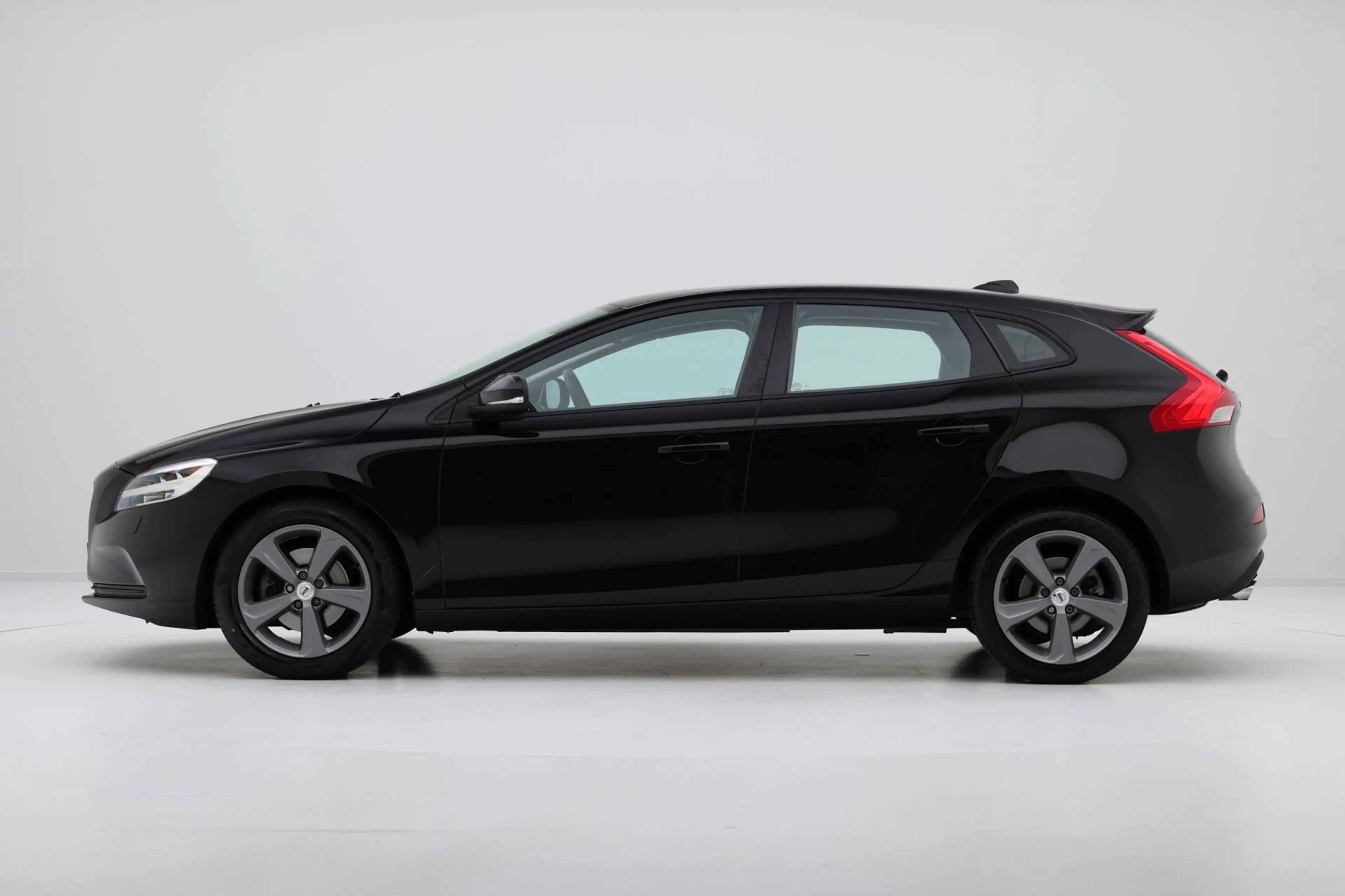 Volvo V40 2.0 T3 Nordic+ Navi|Clima|Stoelverw|PDC|LMV — photo 25