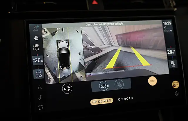 Land Rover Range Rover Velar view 12