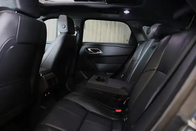 Land Rover Range Rover Velar view 29