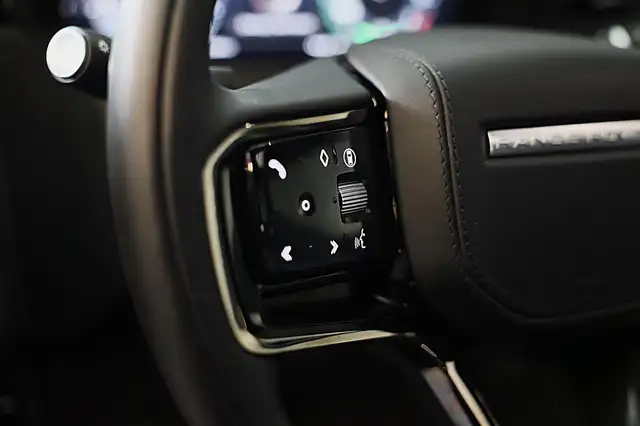 Land Rover Range Rover Velar view 14
