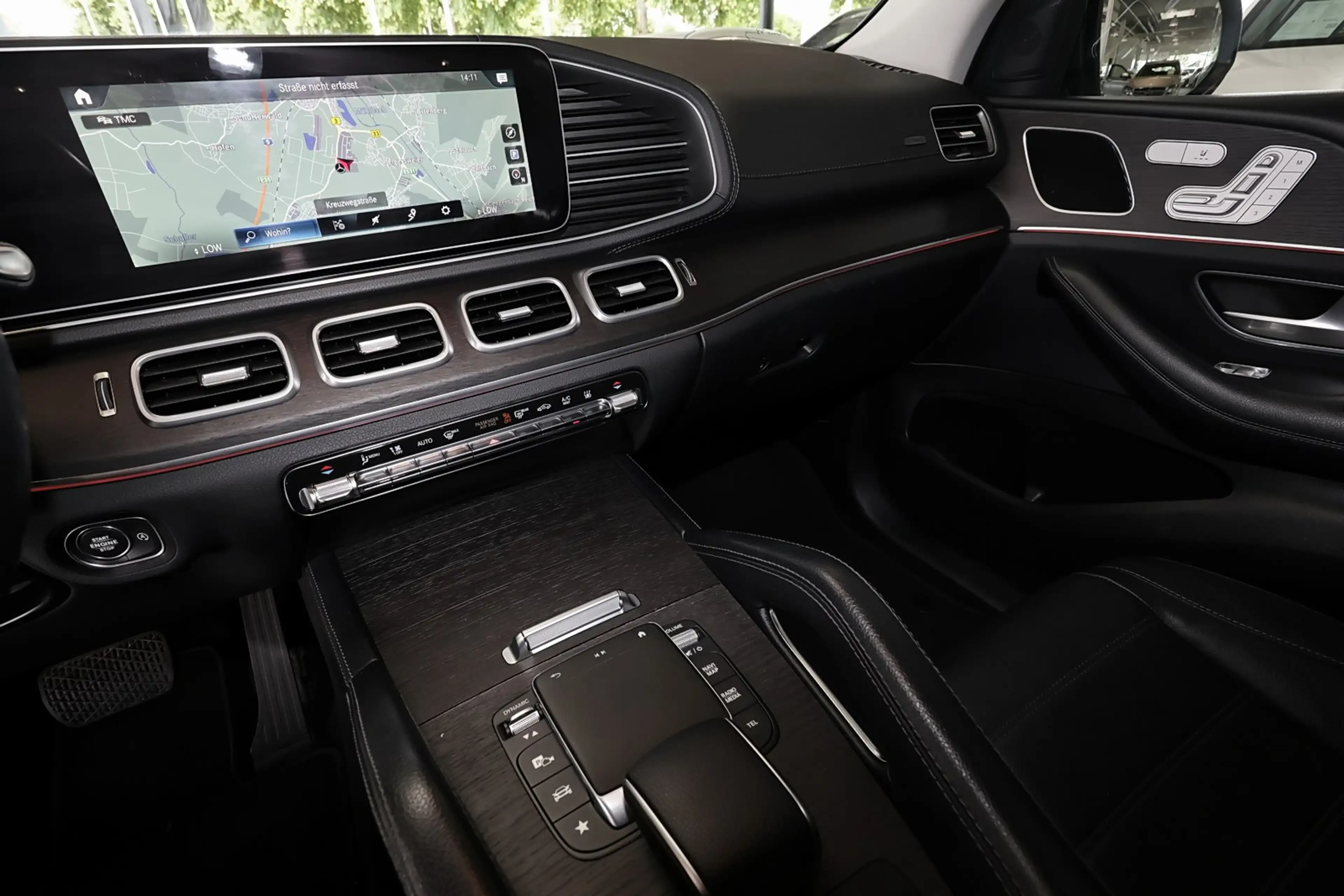 Mercedes-Benz GLS 350 d 4M 360°+AHK+Standhz+HUD+M-LED+MBUX+20 — photo 12