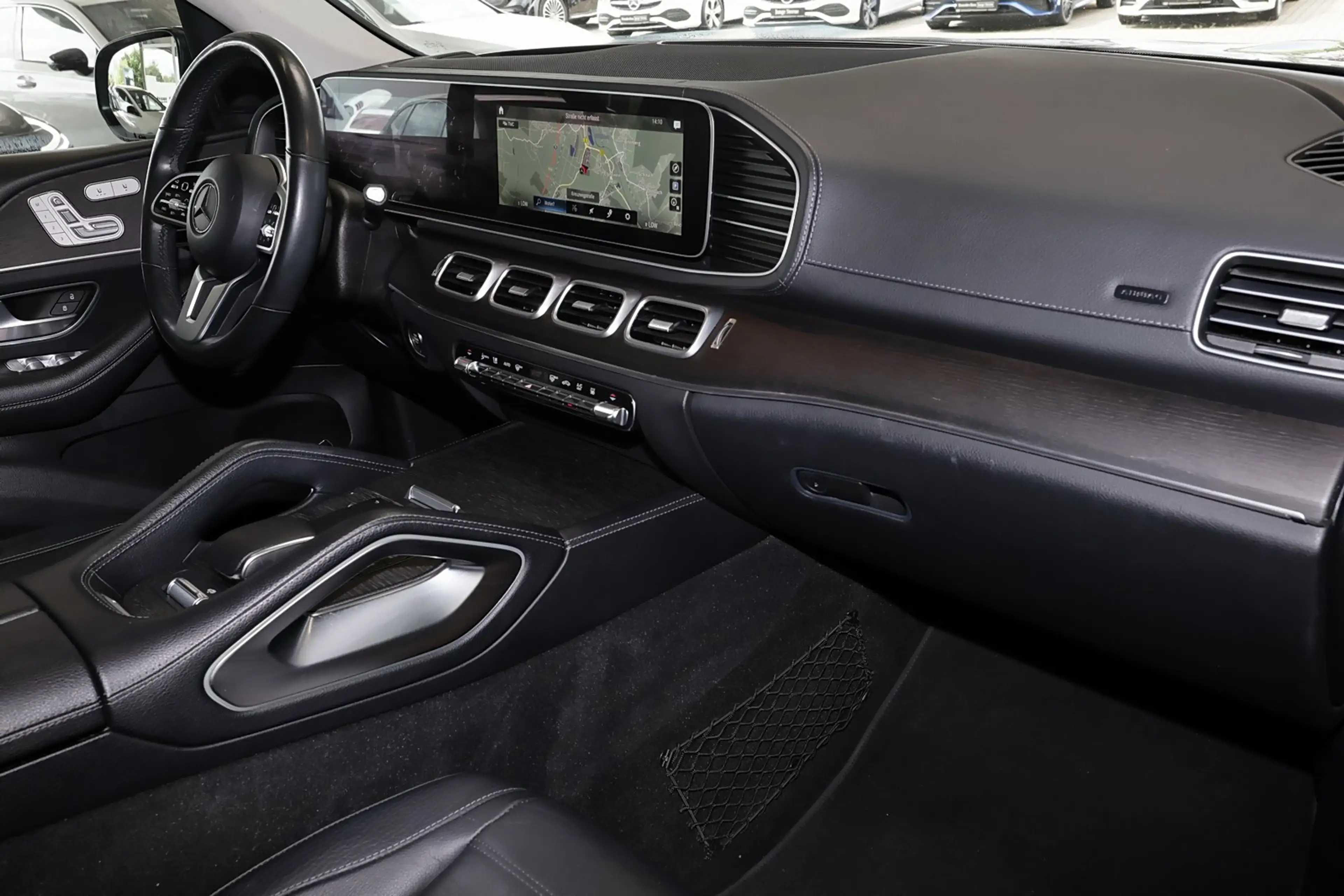 Mercedes-Benz GLS 350 d 4M 360°+AHK+Standhz+HUD+M-LED+MBUX+20 — photo 10