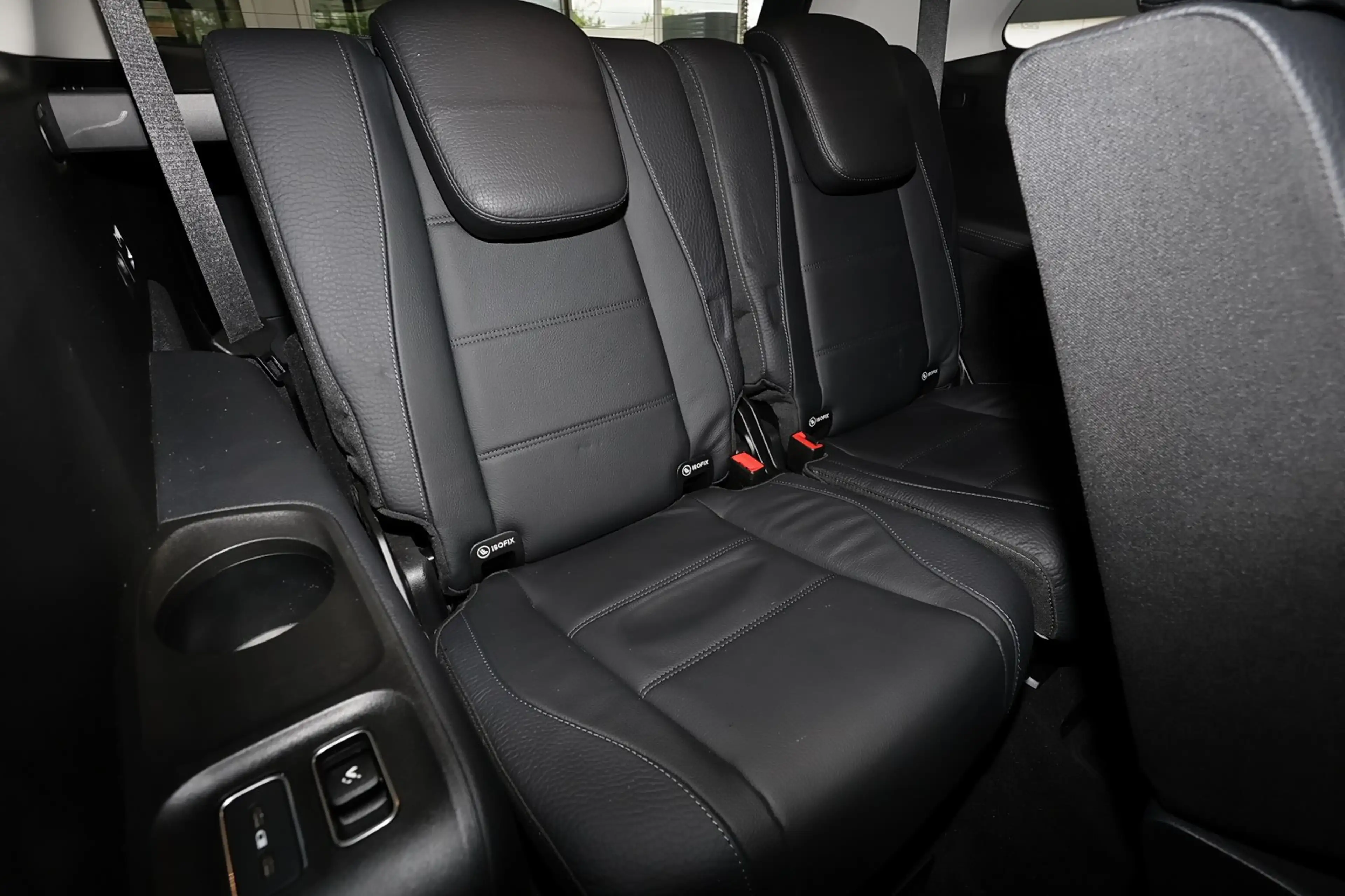 Mercedes-Benz GLS 350 d 4M 360°+AHK+Standhz+HUD+M-LED+MBUX+20 — photo 7