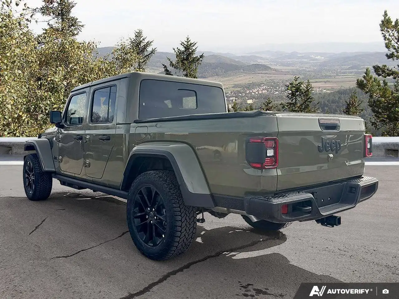 Jeep Gladiator снимка Jeep Gladiator