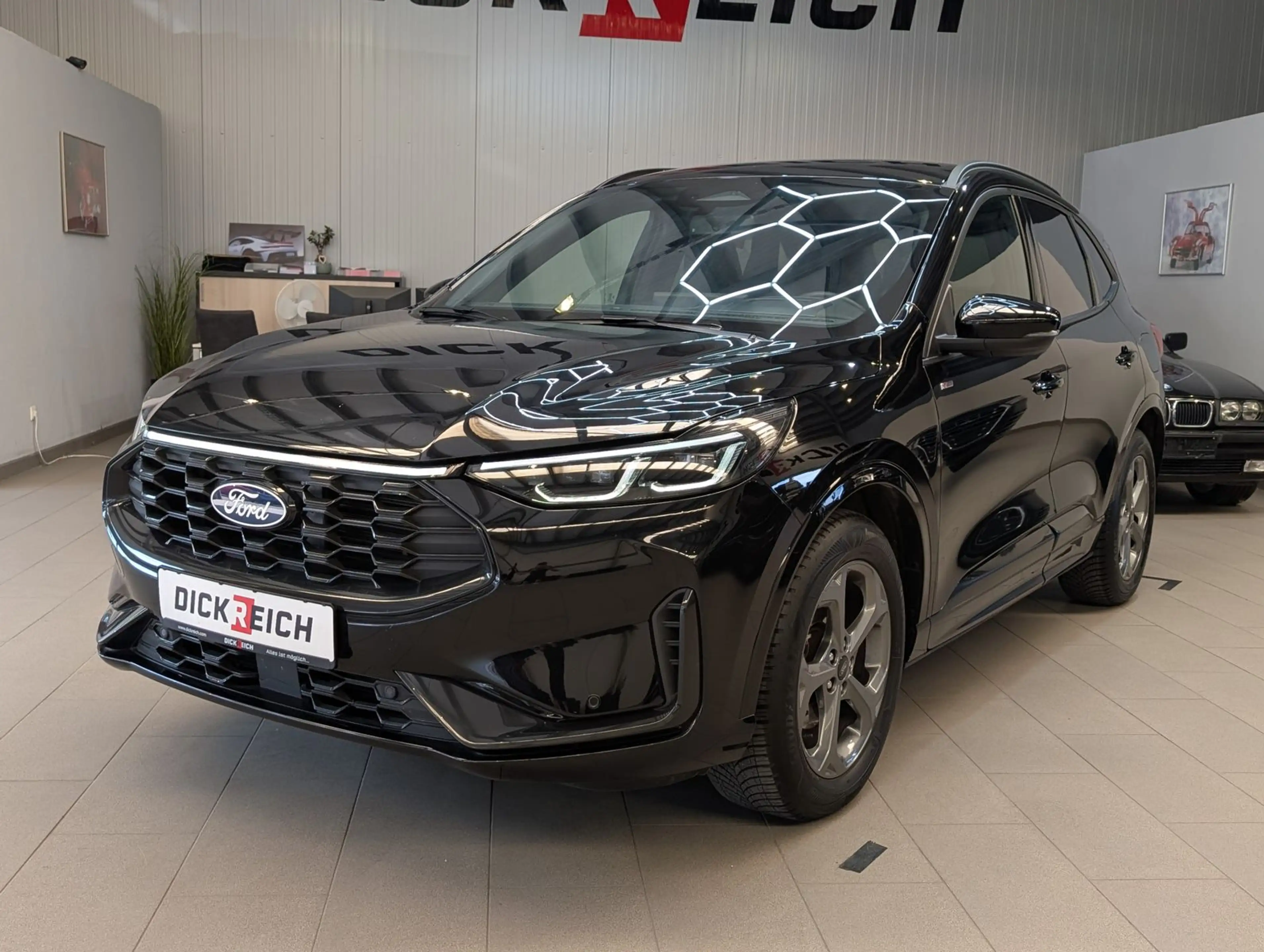 Ford Kuga 1.5EB ST-Line MATRIX*TEMP*KAM*HUD*LHZ*AHK-V — photo 7