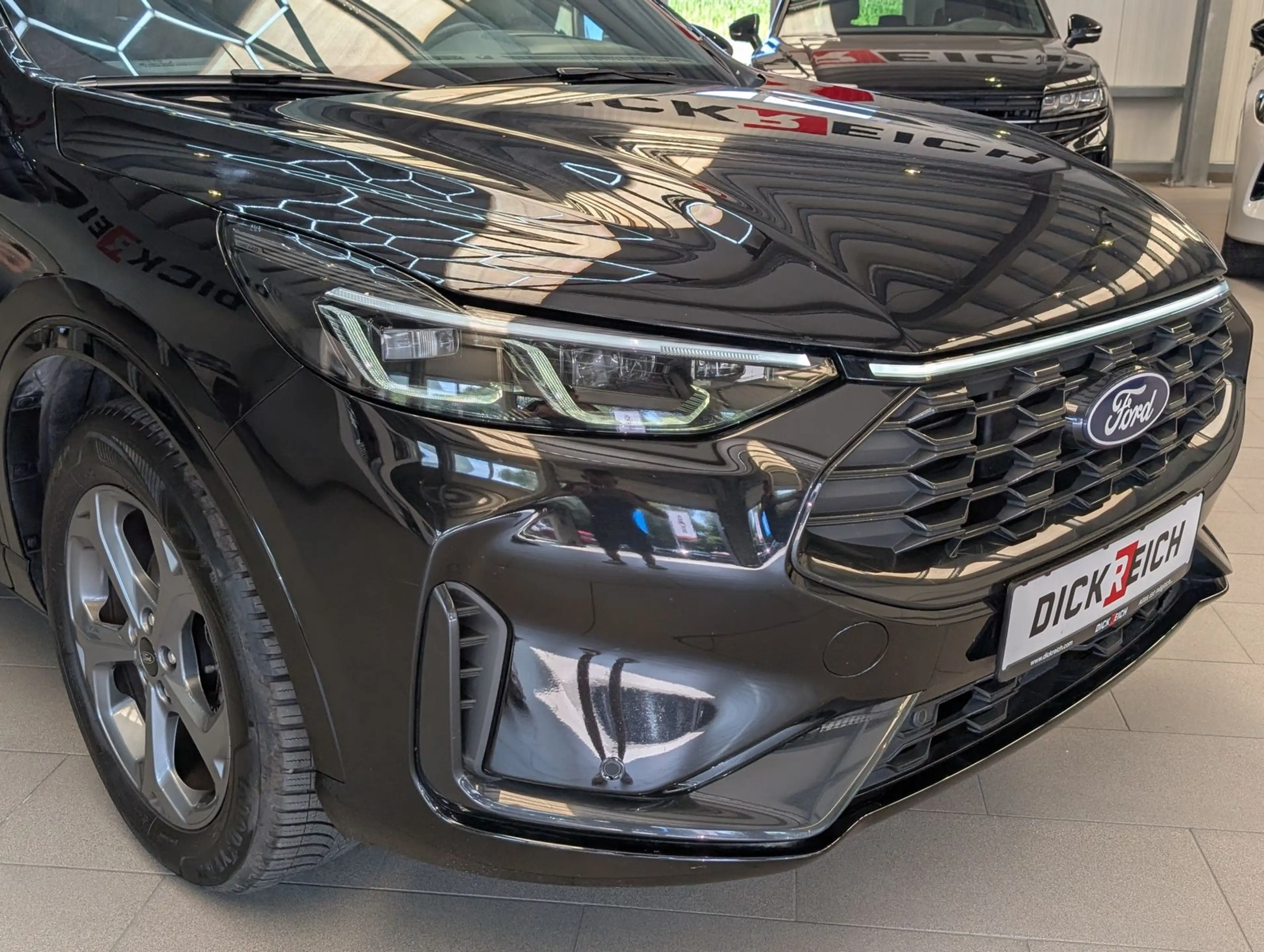 Ford Kuga 1.5EB ST-Line MATRIX*TEMP*KAM*HUD*LHZ*AHK-V — photo 9