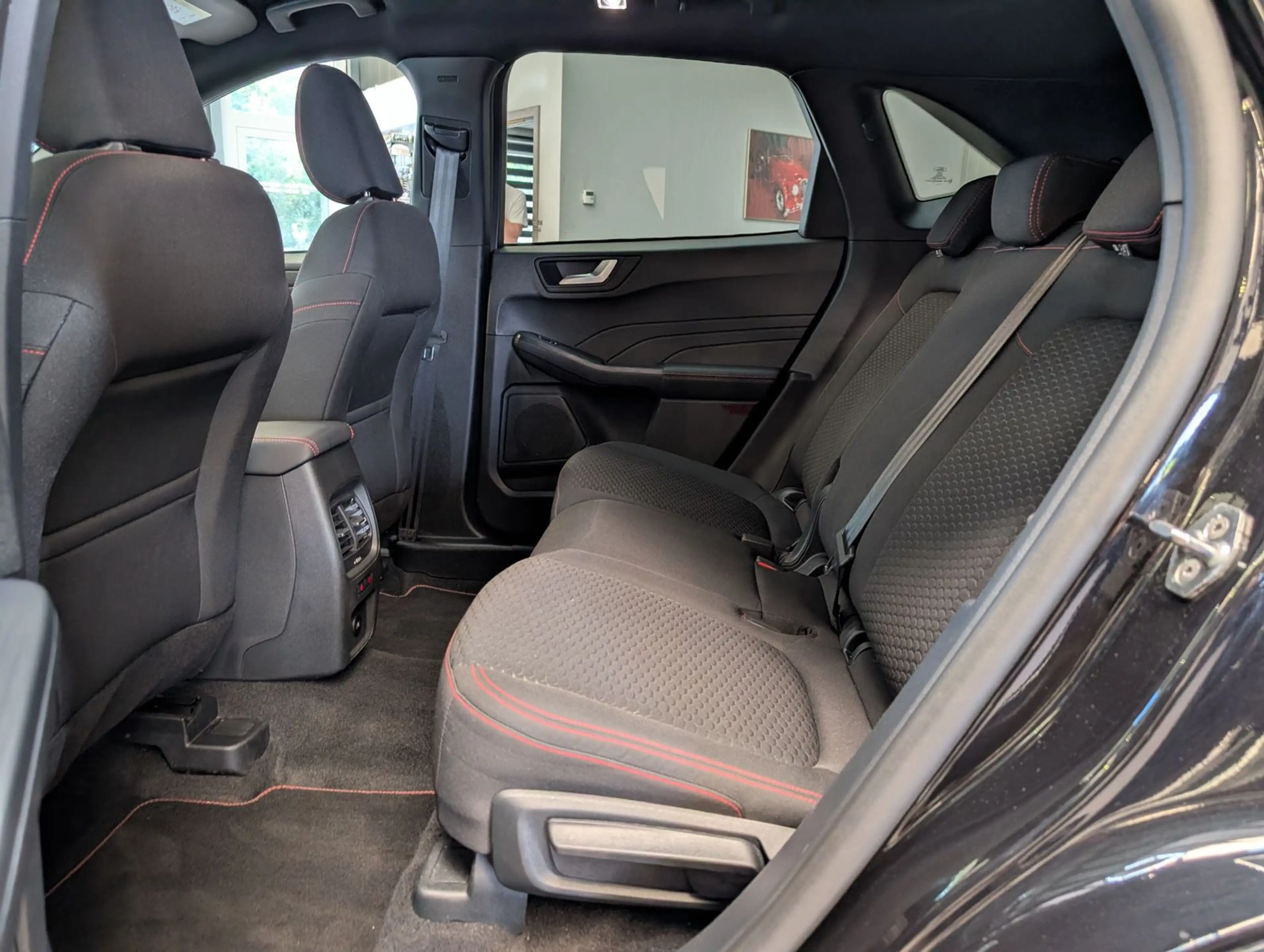 Ford Kuga 1.5EB ST-Line MATRIX*TEMP*KAM*HUD*LHZ*AHK-V — photo 13