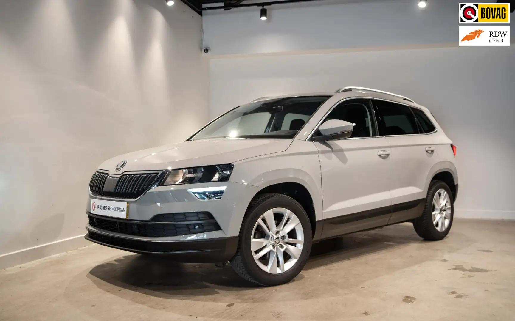 Skoda Karoq 1.5 TSI ACT Ambition Gris - 1