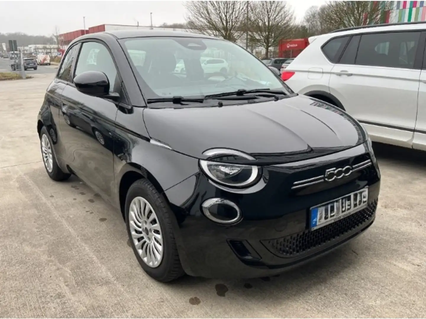 Fiat 500e e Action Automatik Radio & Winter-Paket Sonderlack Zwart - 2