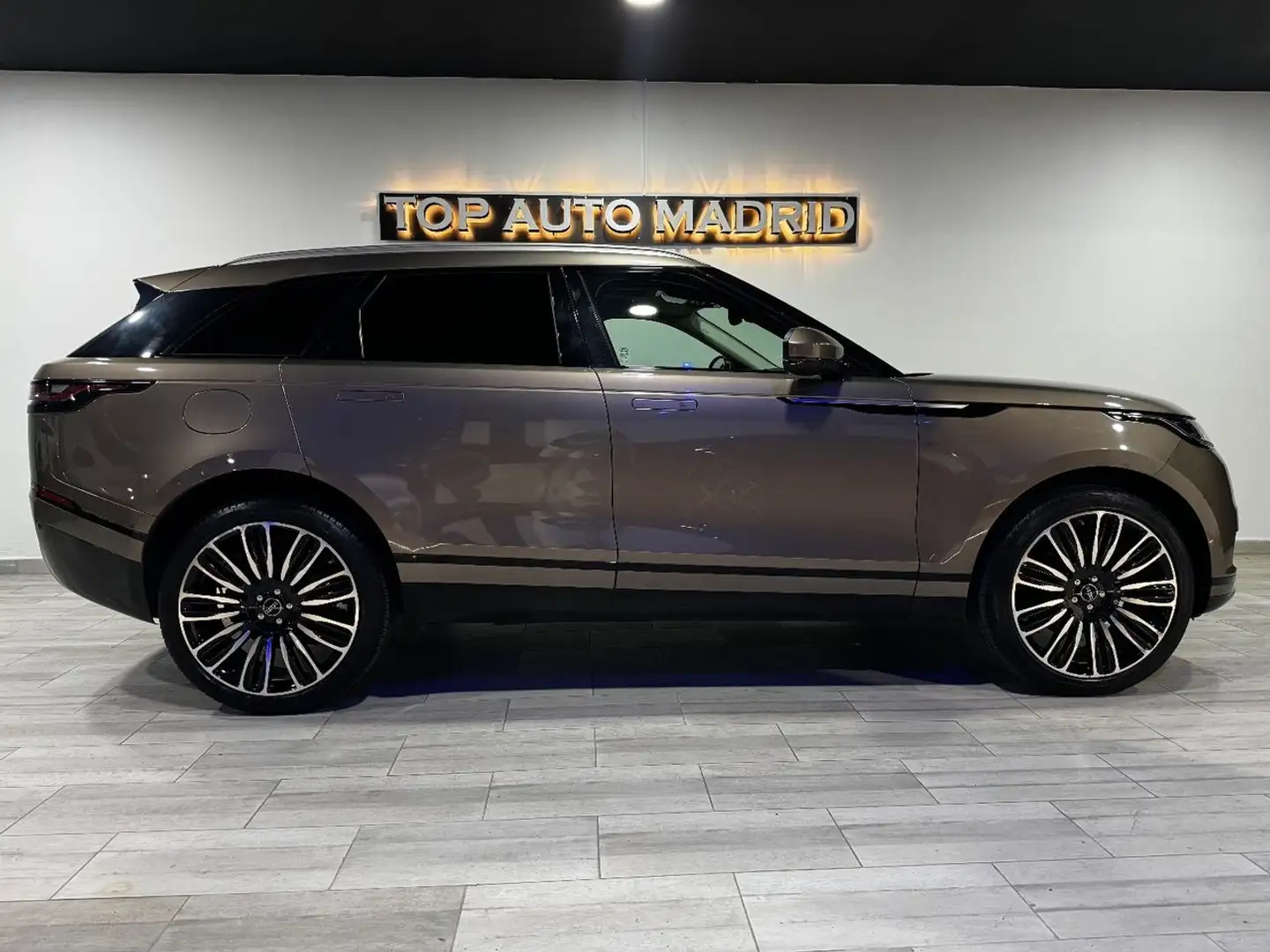Land Rover Range Rover Velar 2.0D HSE 4WD Aut. 240 Gris - 1