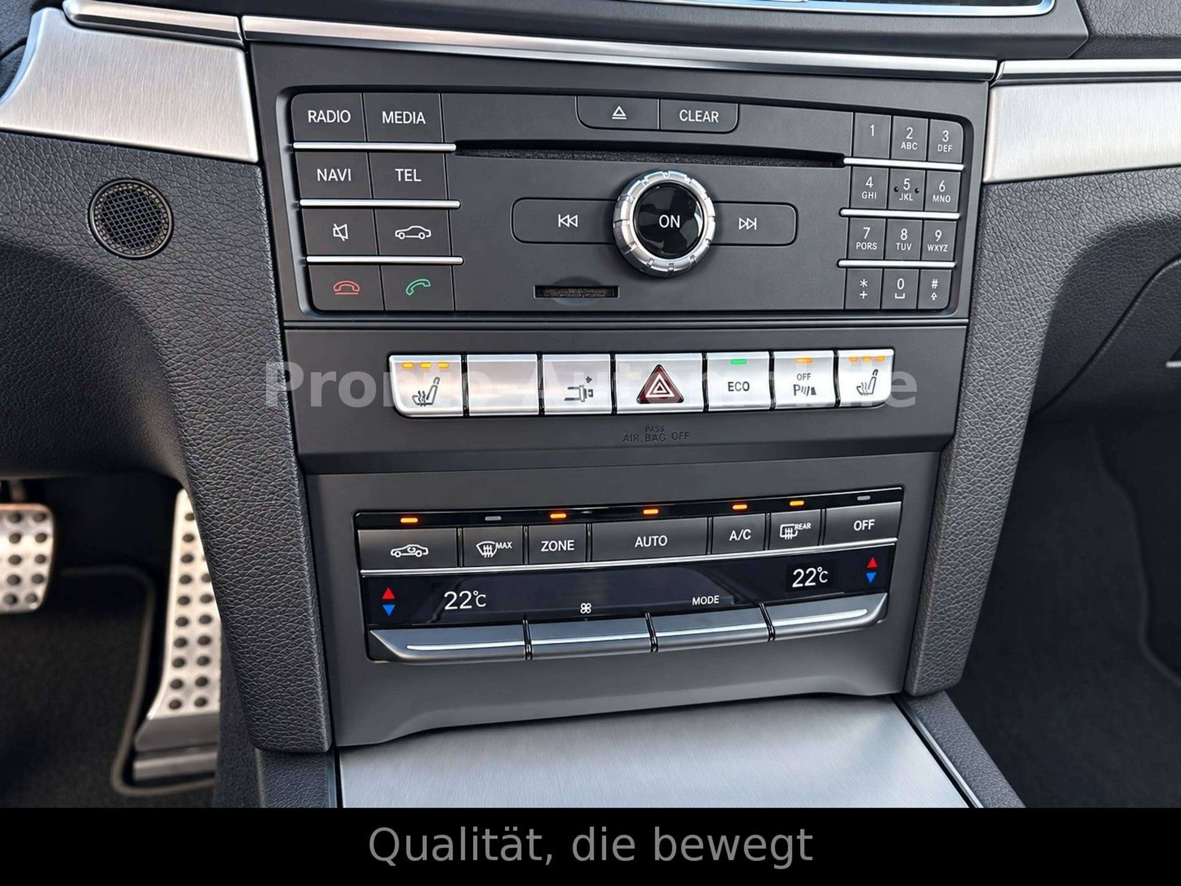 Mercedes-Benz E 250 E Coupe E 250 — photo 12
