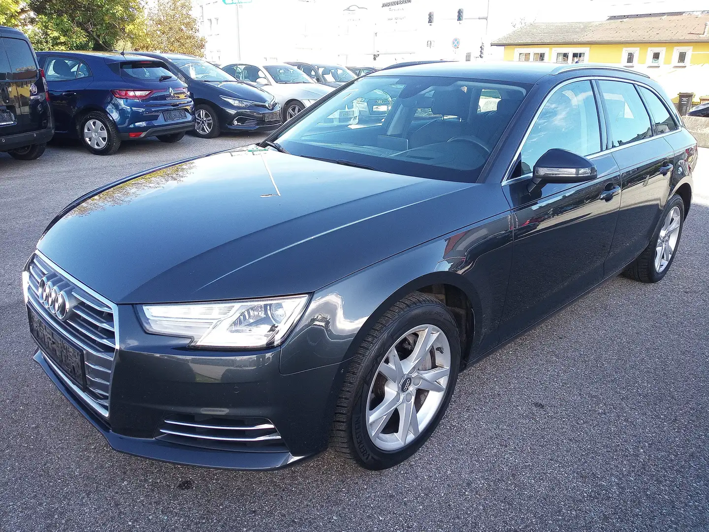 Audi A4 Avant 3,0 TDI S-tronic sport AHV NAVI Freisp. Gris - 1